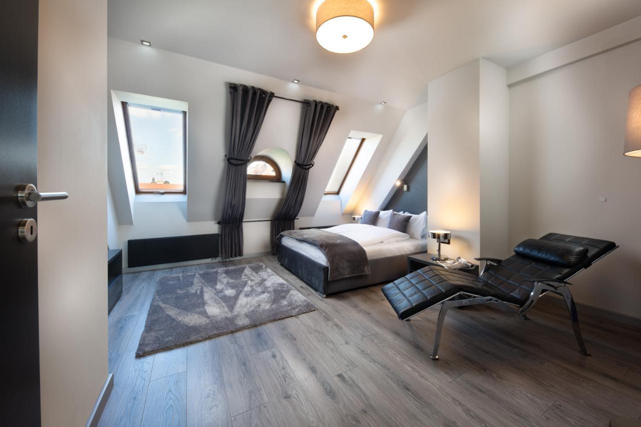 Aparthotel New Lux Вроцлав Экстерьер фото